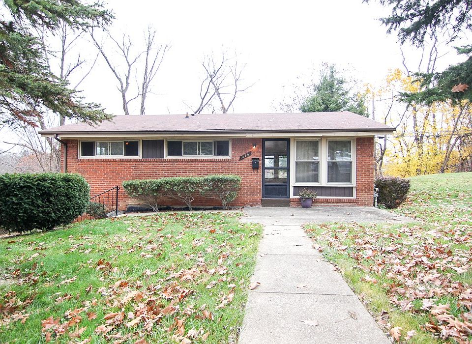 1st image of 236 Garden City Dr