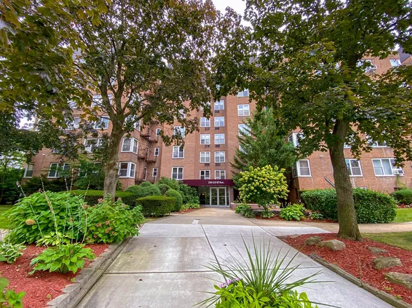 209-25 18 Avenue #3C, Bayside, NY 11360