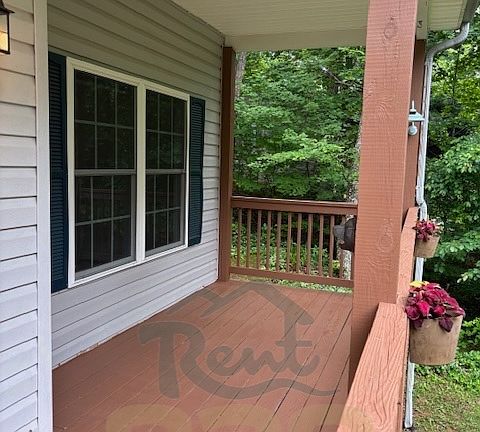 Welcome home to 2 Spicewood Ct!