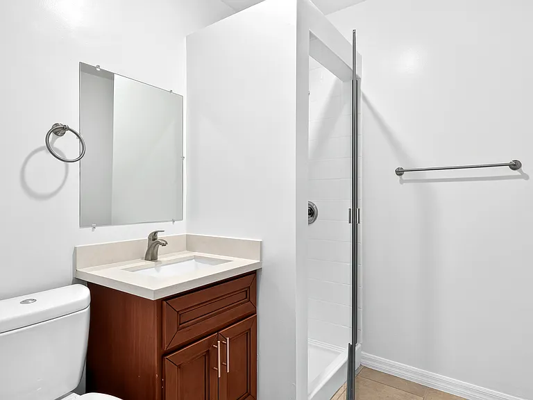1563 Brockton Ave — Photo 15