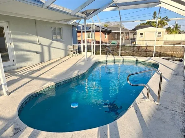 510 SE 27th Ter, Cape Coral, FL 33904