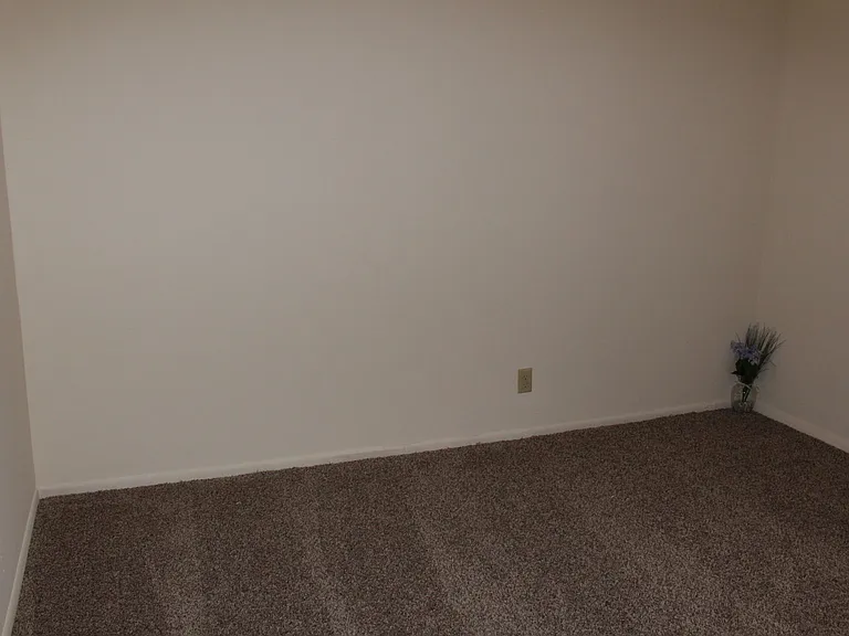 Kimberly Club Apartments — Photo 137
