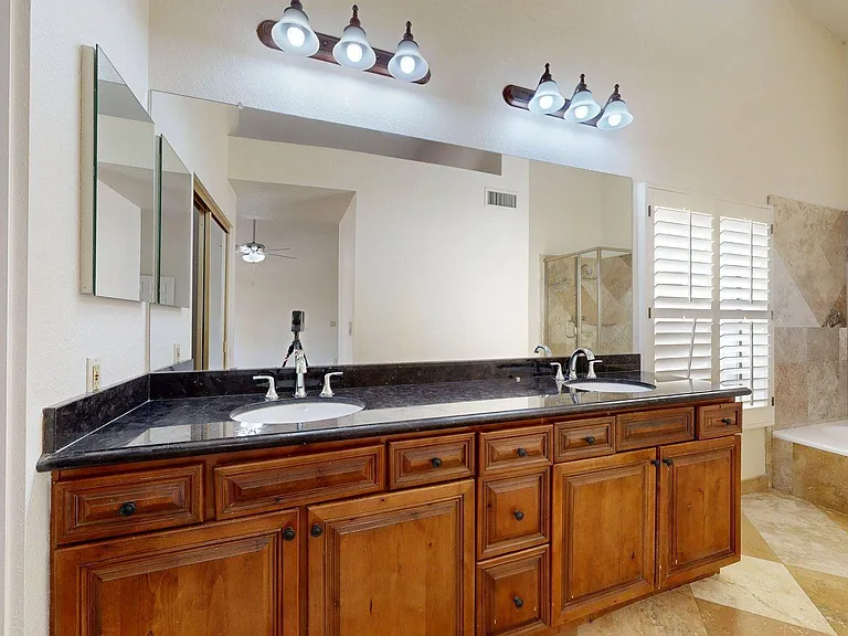 10575 E Mission Ln — Photo 15