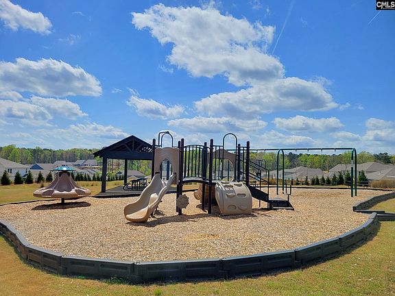 5th image of 525 Carters Grove Rd