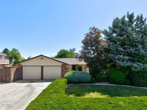 611 S 69th Ave, Yakima, WA 98908