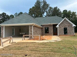 220 W #A, Pheba, MS 39755