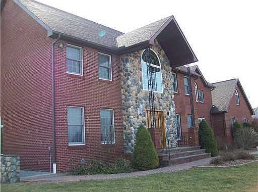 1st image of 934 River Point Dr