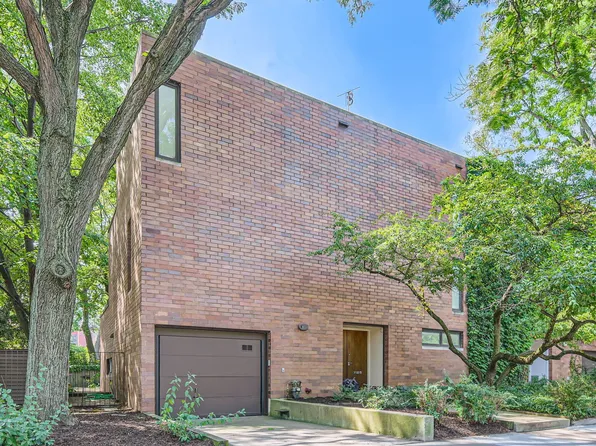 1125 E 53rd St, Chicago, IL 60615
