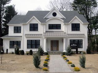 21 Lehigh Rd, Wellesley, MA 02482