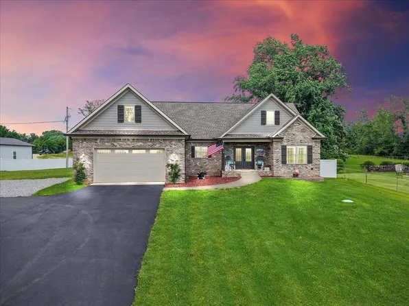 6424 Cemetery Rd, Bowling Green, KY 42103