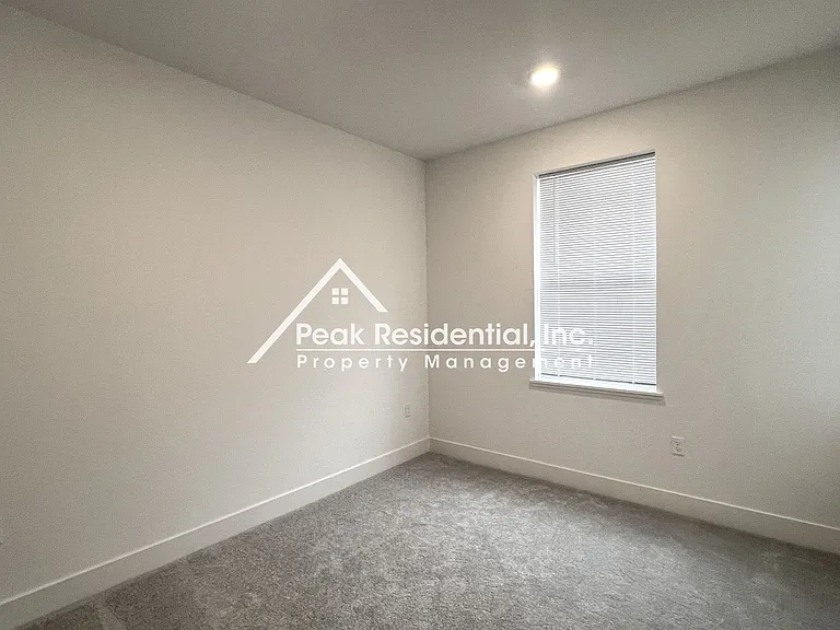8349 Kyler Rd — Photo 16