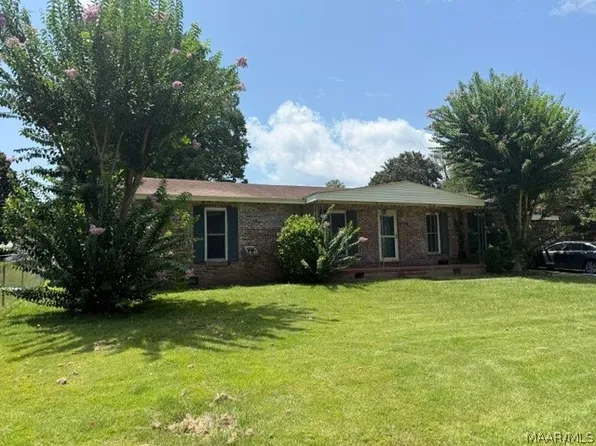 6745 Spring Valley Dr, Elmore, AL 36025
