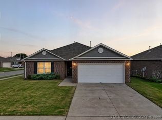 16111 S 87th Ave E, Bixby, OK 74008