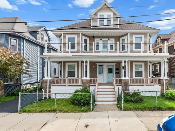 76 Carruth St, Dorchester, MA 02124