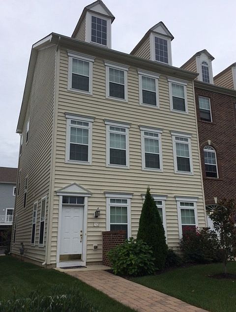 1st image of 713 Observatory Dr