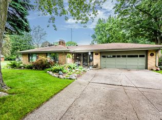 492 Onondaga Rd, Benton Harbor, MI 49022