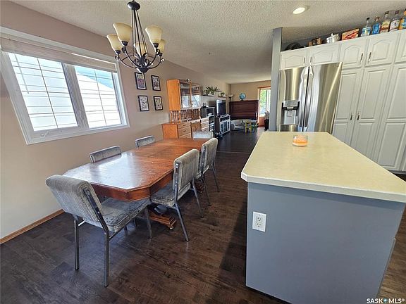 5th image of 528 Annable STREET