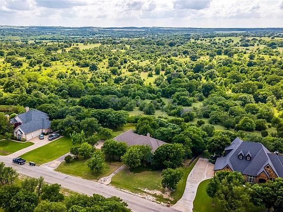 4th image of 145 Oakcrest Hills Dr