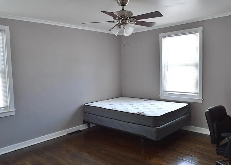 244 Harriette Ave — Photo 9