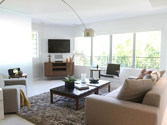 4th image of 2160 Park Ave #P102