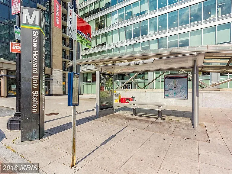 1512 Marion St NW #104 — Photo 13
