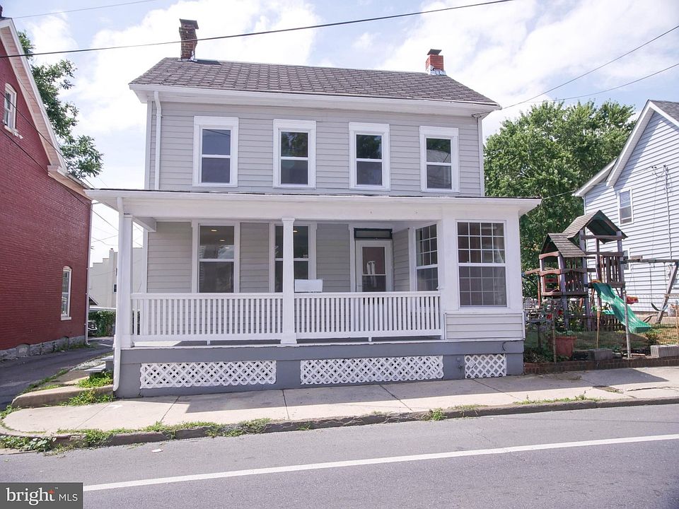 1st image of 227 N Mulberry St