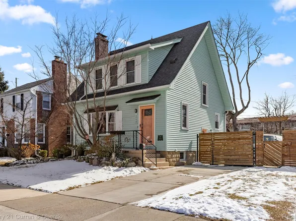 260 E Cambourne St, Ferndale, MI 48220