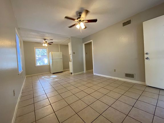 5th image of 4181 Westover Ave