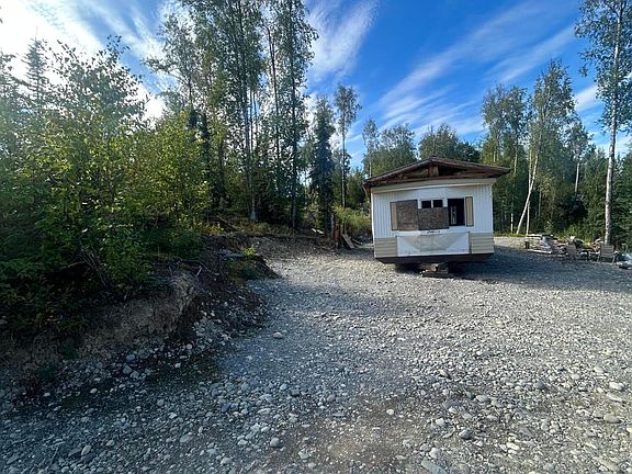 5th image of 21069 W Matsnu Rd