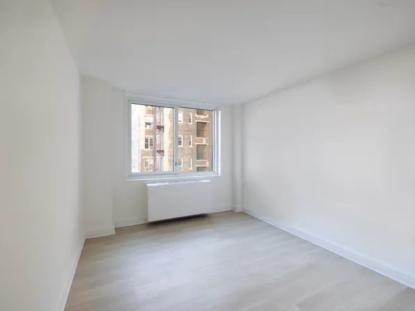 424 West End Avenue image 6 of 15