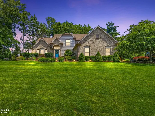 3311 Peregrine Way, Howell, MI 48843