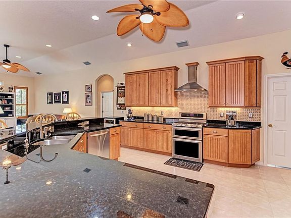 4th image of 7209 Southgate Ct