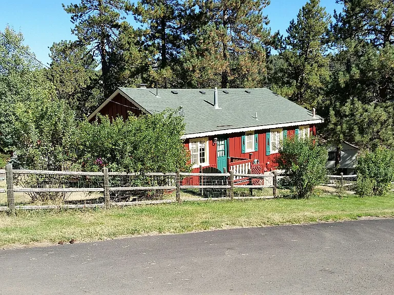4742 S Cedar Rd — Photo 23
