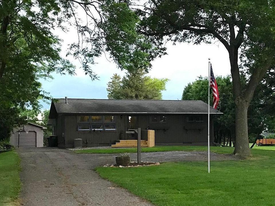 1st image of 102 Rotterdam Ave S