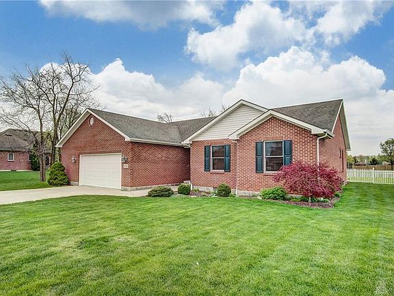 3rd image of 3020 Parkwood Dr