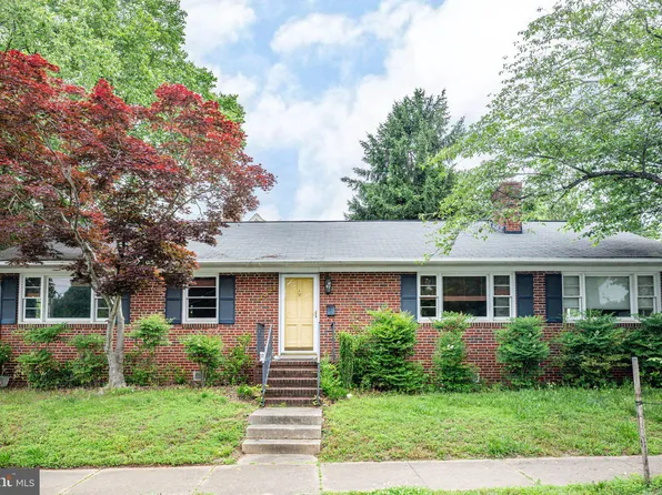 1321 Dandridge St, Fredericksburg, VA 22401