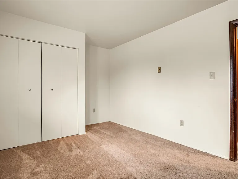 Beaver Creek Village Apartments — Photo 8