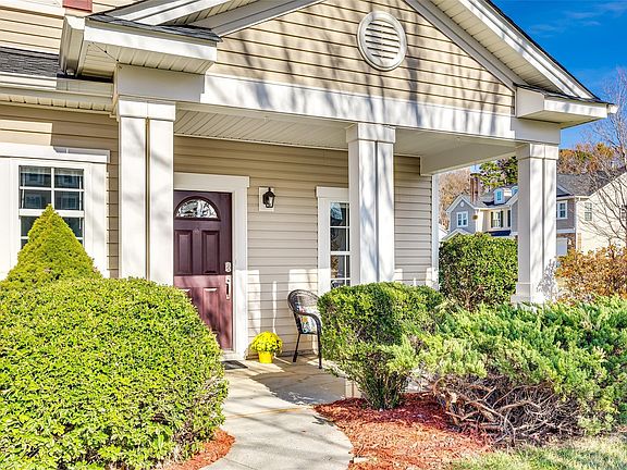 2nd image of 6725 Oakdale Meadows Ct