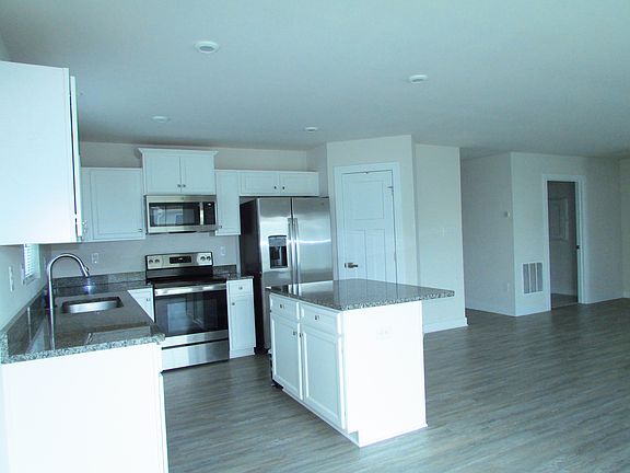 2nd image of 507 Mifflin Way