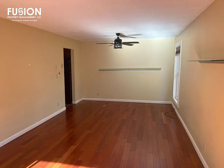 209 Ledgewood Cir #101 — Photo 12