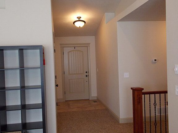 5th image of 695 Brigham Dr