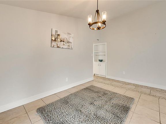 4th image of 1311 Sequoia Dr