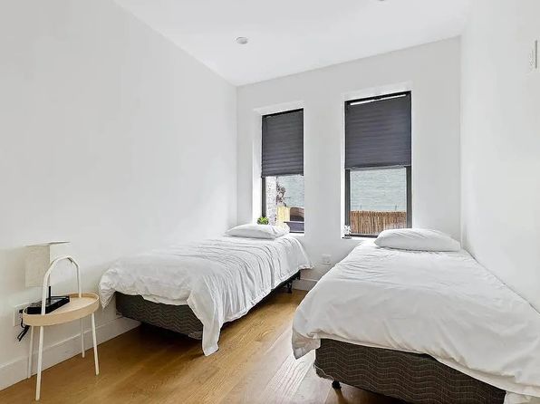 572 E New York Ave APT 2A