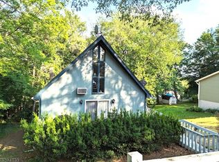 19 Summit Dr, Wantage, NJ 07461