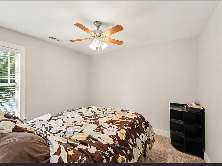 38 Wood Green Dr — Photo 19