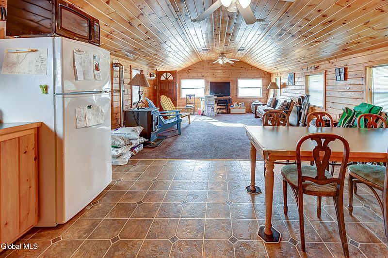 4th image of 109 Bertrand Road