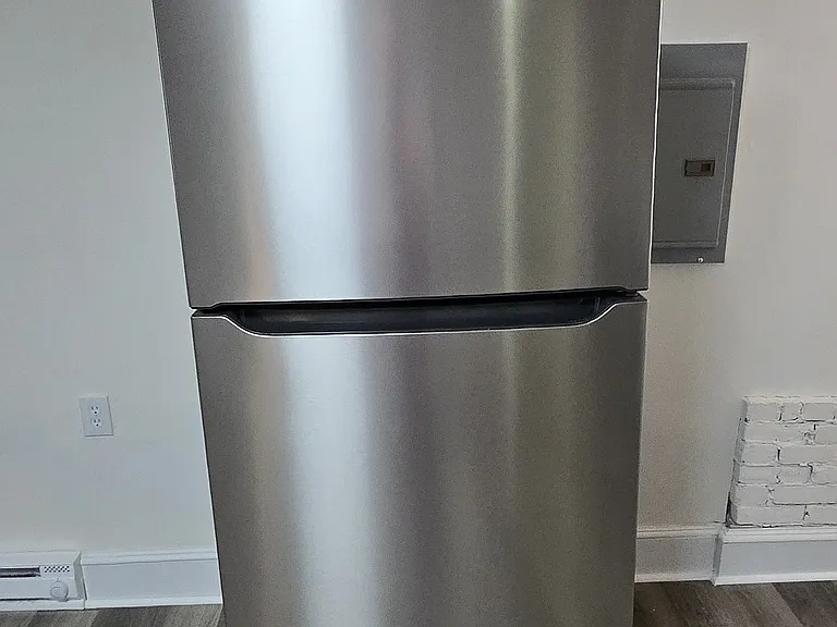 213 W Market St #3 — Photo 9