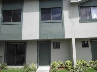 7631 NW 38th Ct, Sunrise, FL 33351