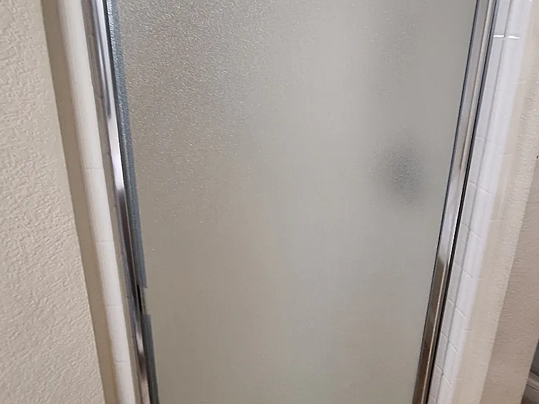 Master Bedroom (Shower)