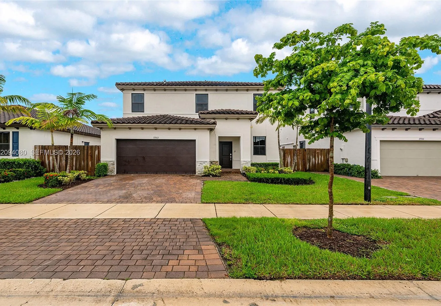 Estates At Silver Palm — Photo 2